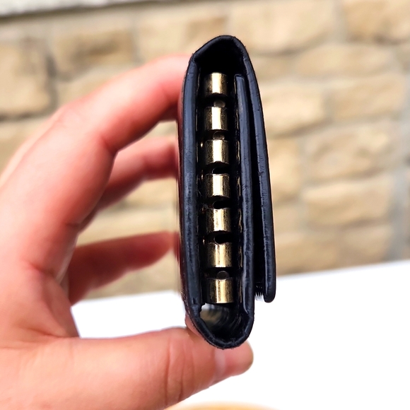 Gucci Patent Leather Black Key Holder - Picture 8 of 9